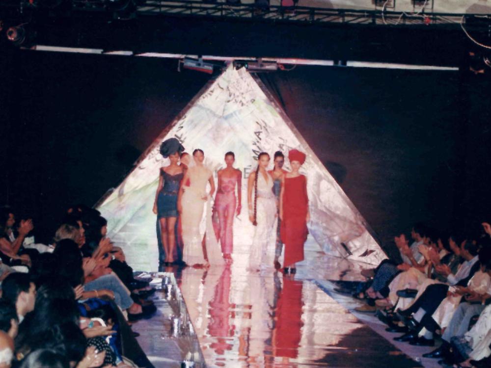 One of the earliest Lakmé Fashion Week shows that featured Wendell Rodricks, Tarun Tahiliani, and Raghavendra Rathore