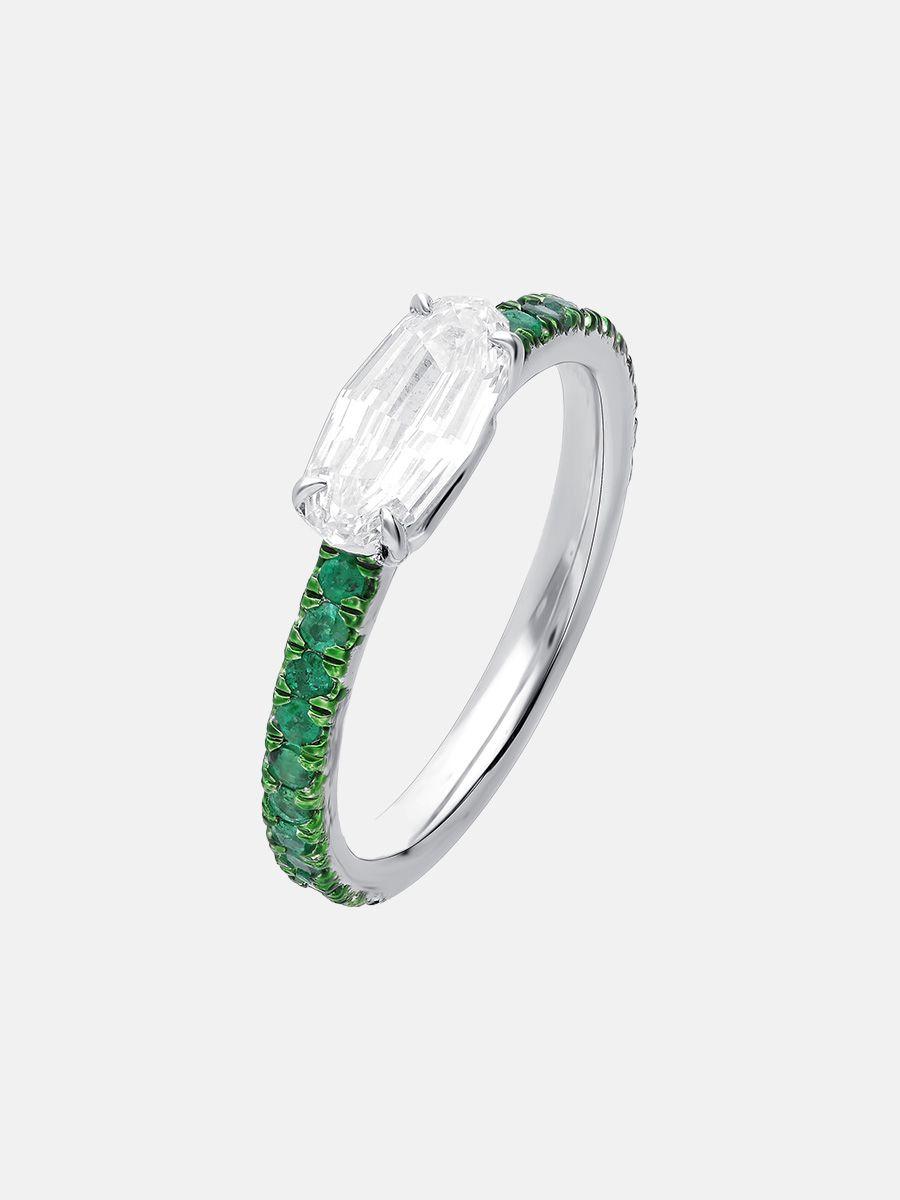 Araya Fine Jewelry oval east west ring with emeralds