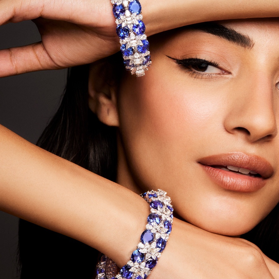 Sapphire and diamond bangle set