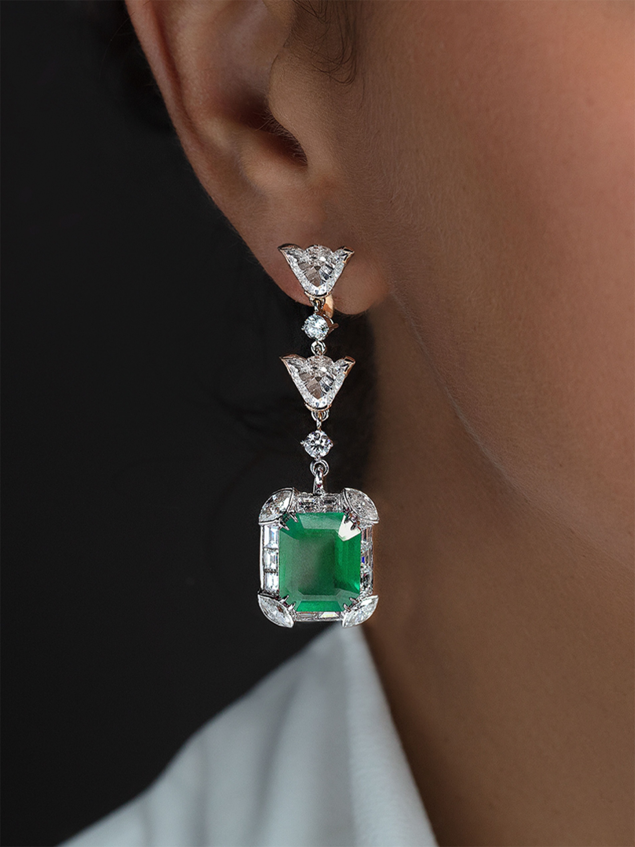La tulipe brazilian emerald and diamond earrings 