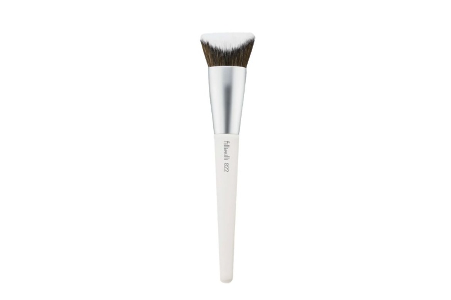 V Cut Foundation Brush 822, Fillimilli by Olive Young, ₹1,550 approx