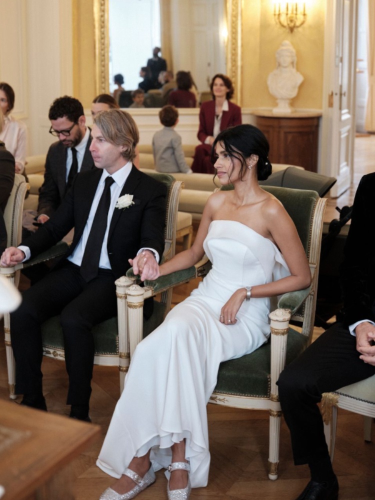 The couple at their court wedding in Paris