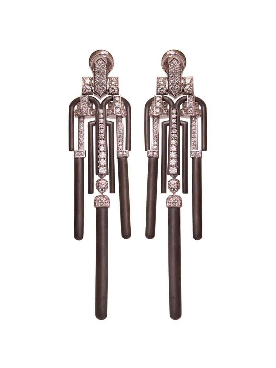 Empress Court earrings by Estaa