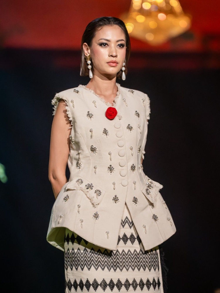 Looks by Hannah Khiangte