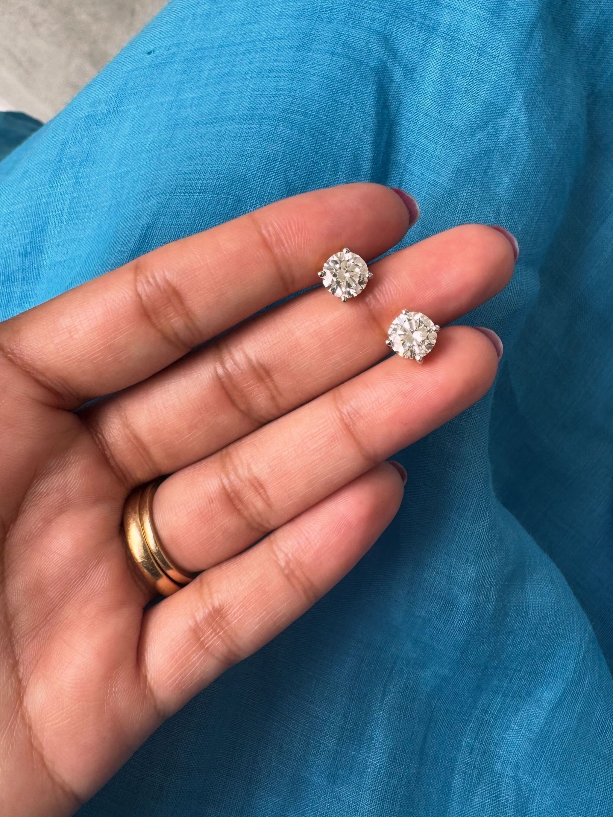 Vanshika Jain diamond earrings 