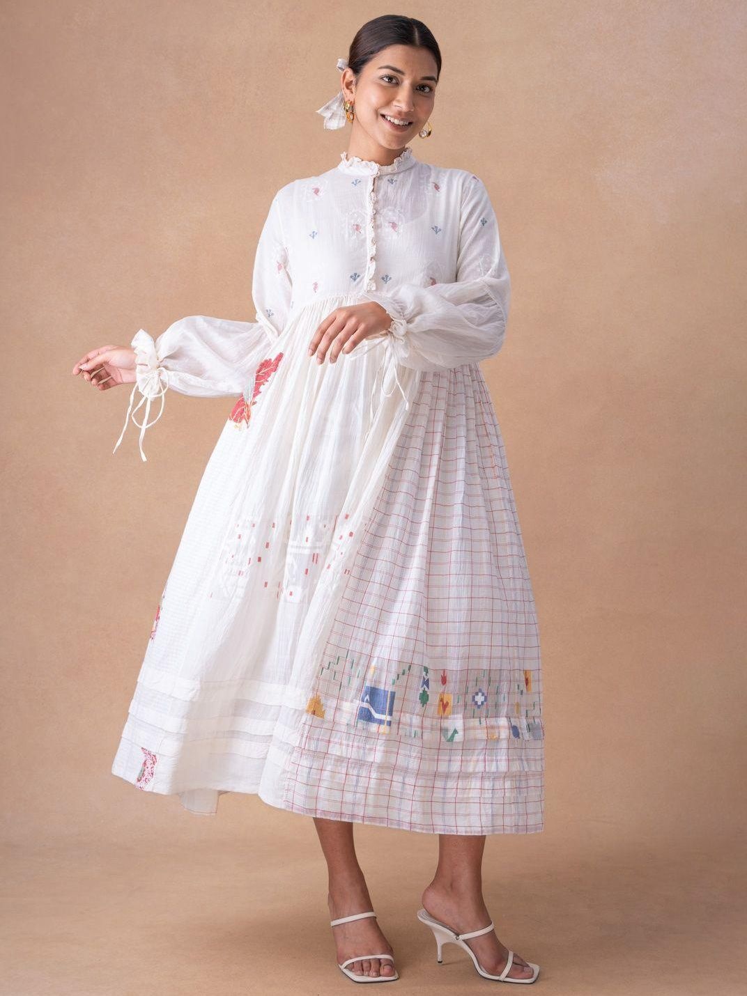 Injiri white cotton-silk jamdani dress