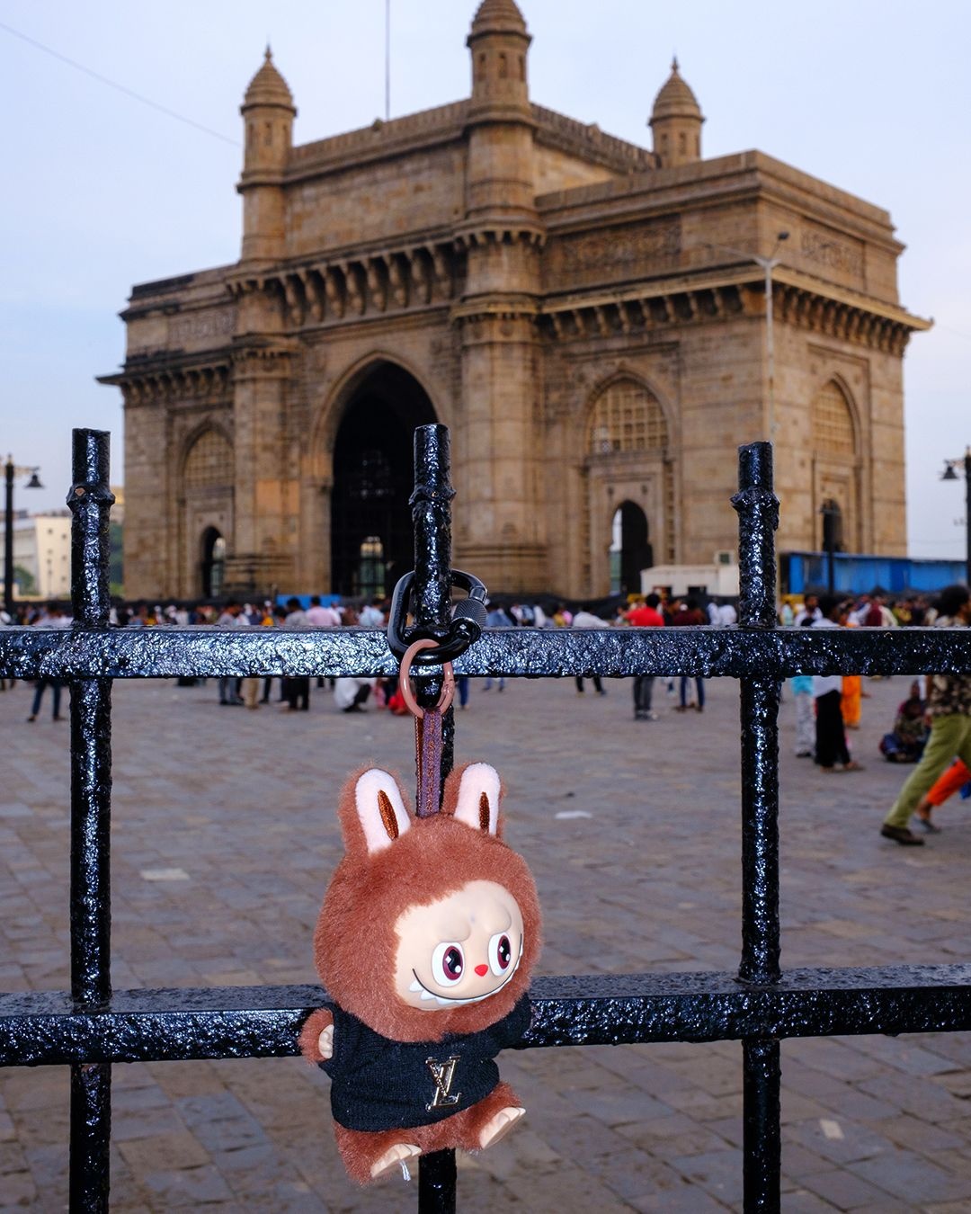 A Lafufu at the Gateway of India in Mumbai