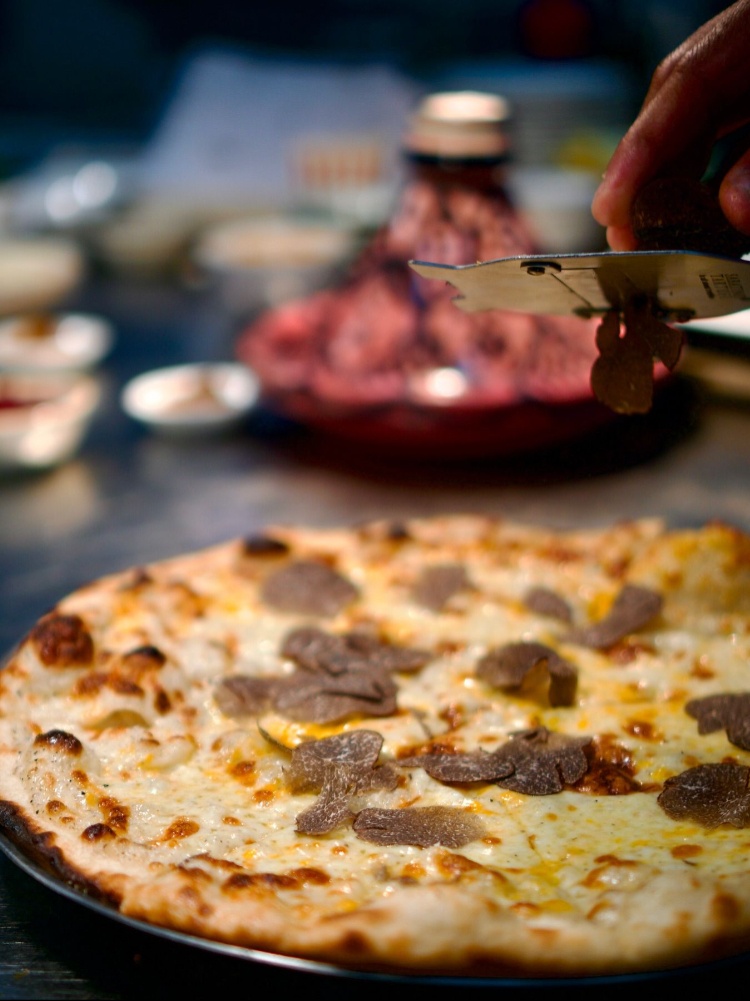 Truffle pizza