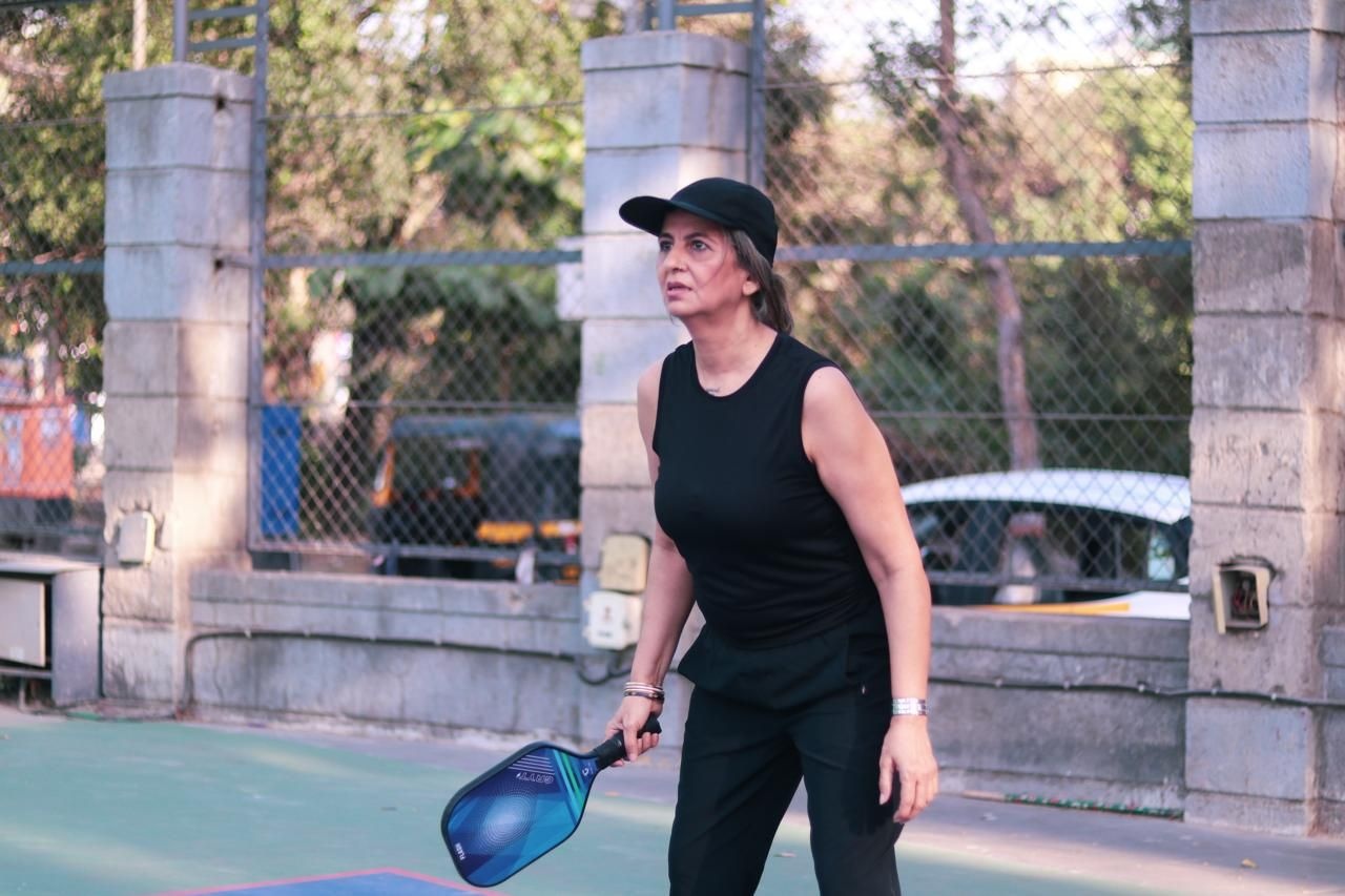 Fitness influencer Mala Mansukhani playing pickleball