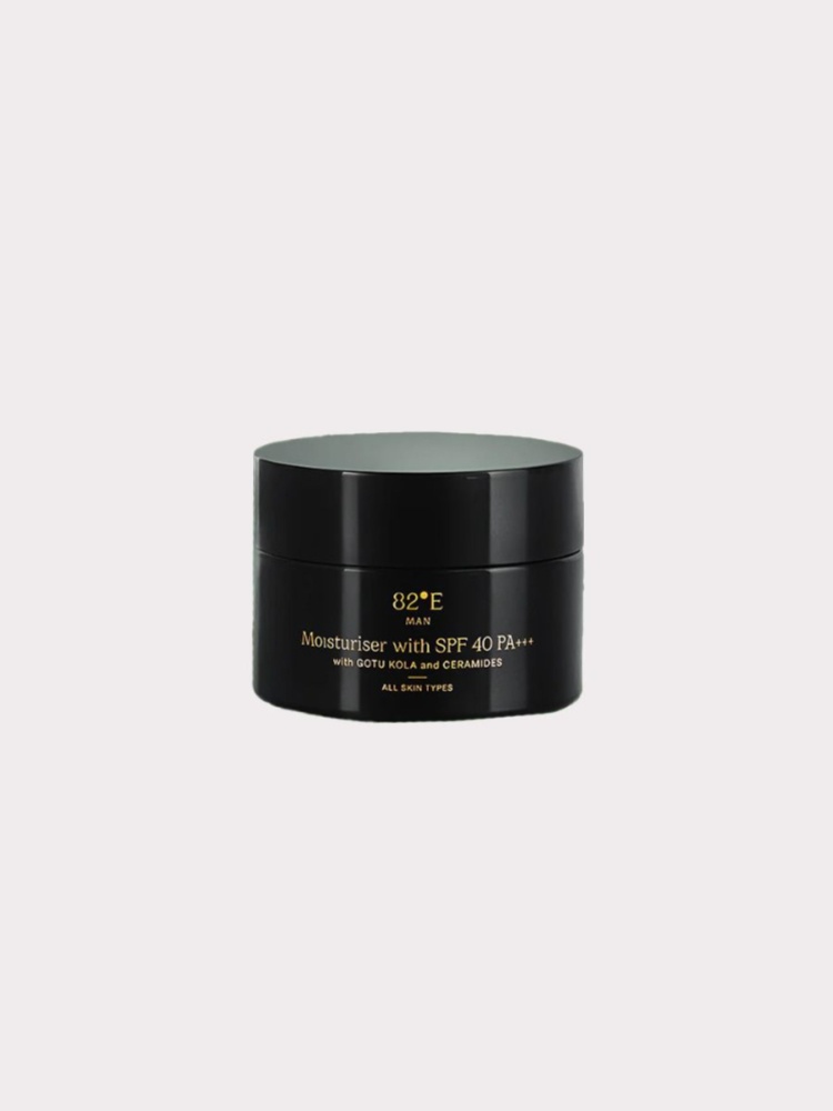 Moisturiser, 82 E