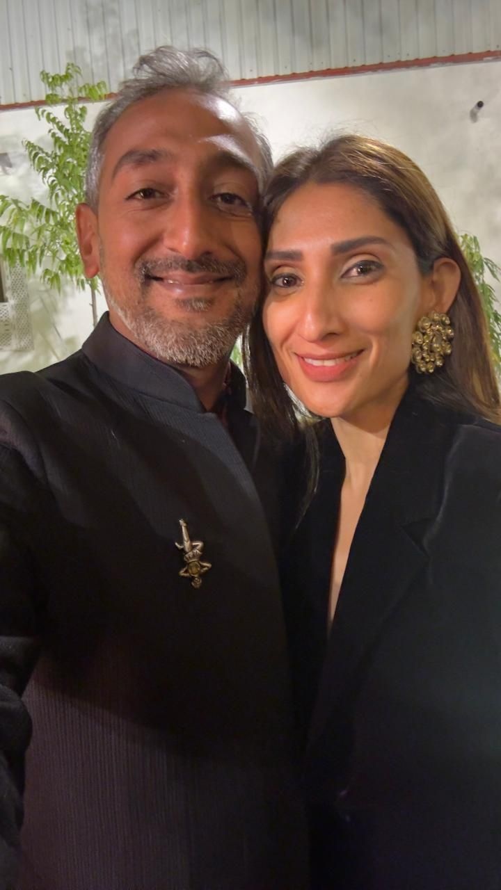 Pratik Shah and Gayatri Parikh Shah, Estaa 