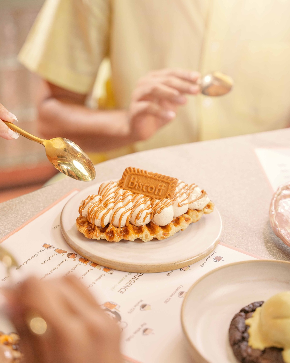 Croffle topped with Biscoff