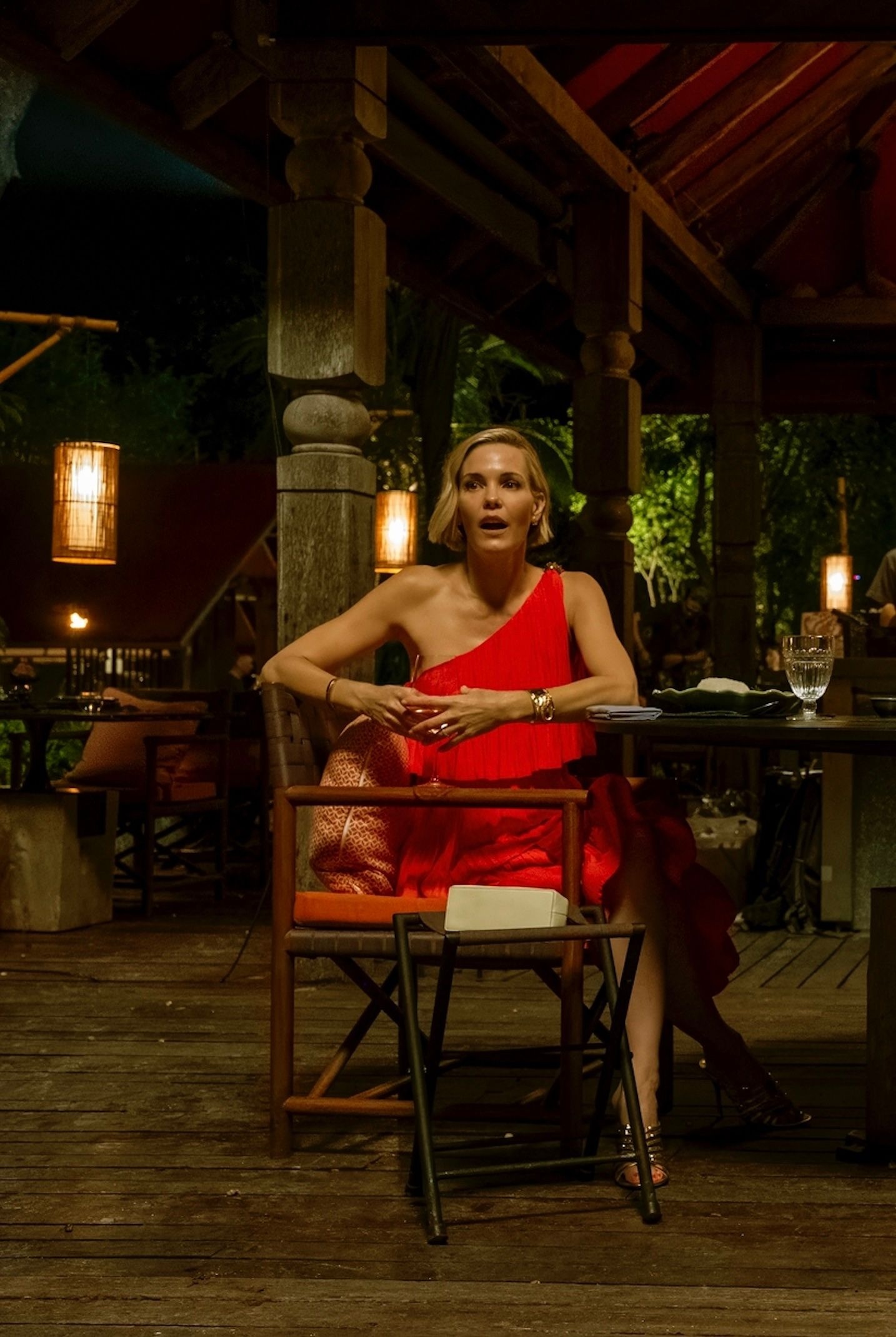 Leslie Bibb as Kate Bohr 