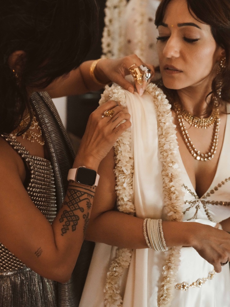 Vandana Verma's Raw Mango wedding sari border featured laser-cut mogras