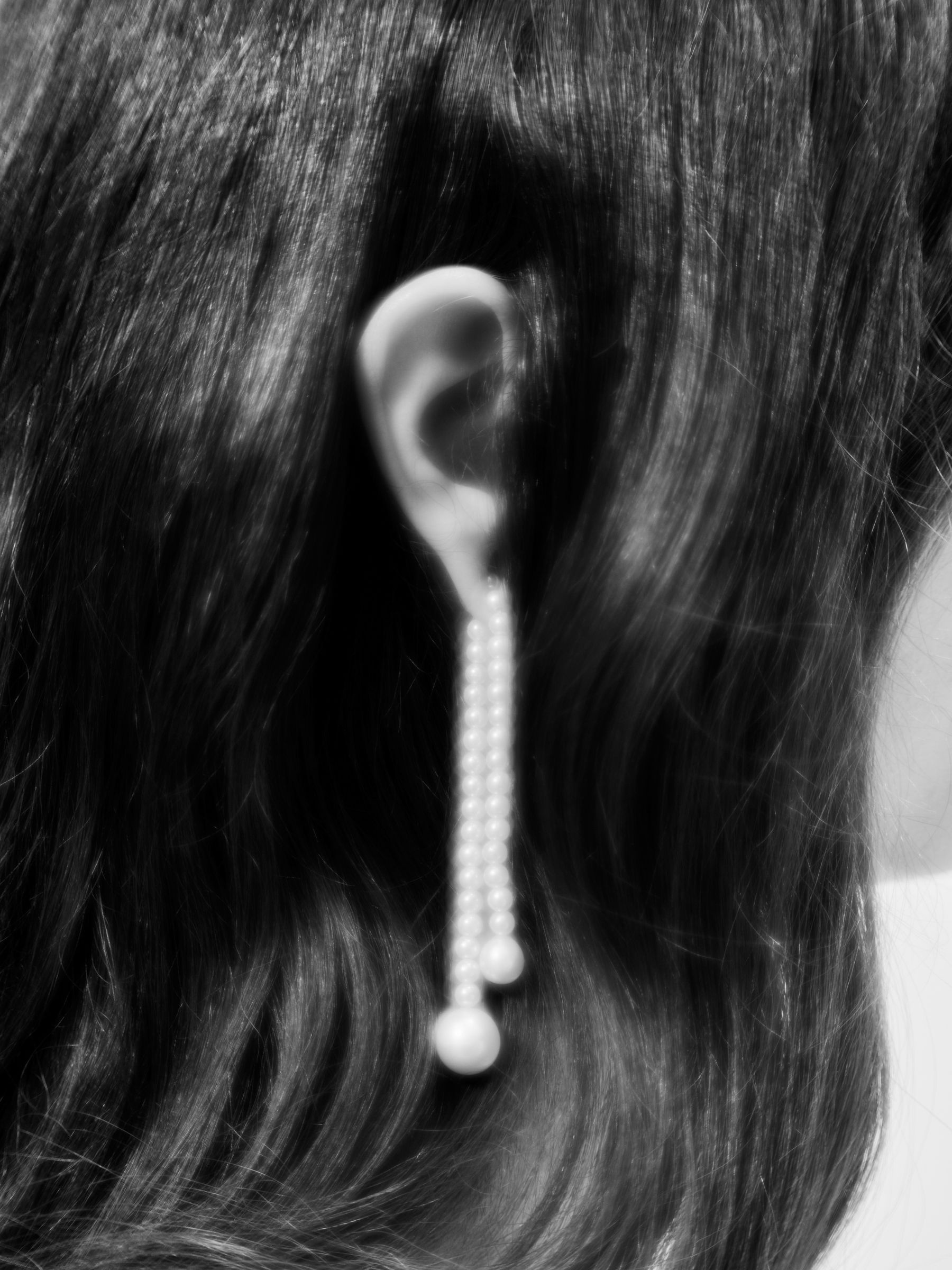 ‘Homecoming’ includes cascading pearl earrings and playful coloured gems like Chrysoprase and rose quartz