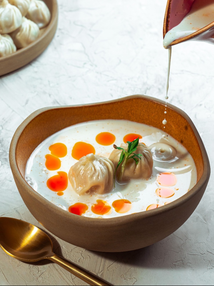 Tom Kha, The Nod Mag