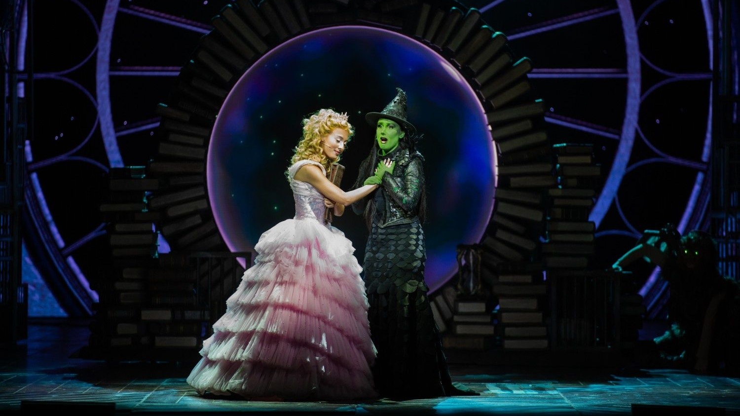 Glinda and elphaba
