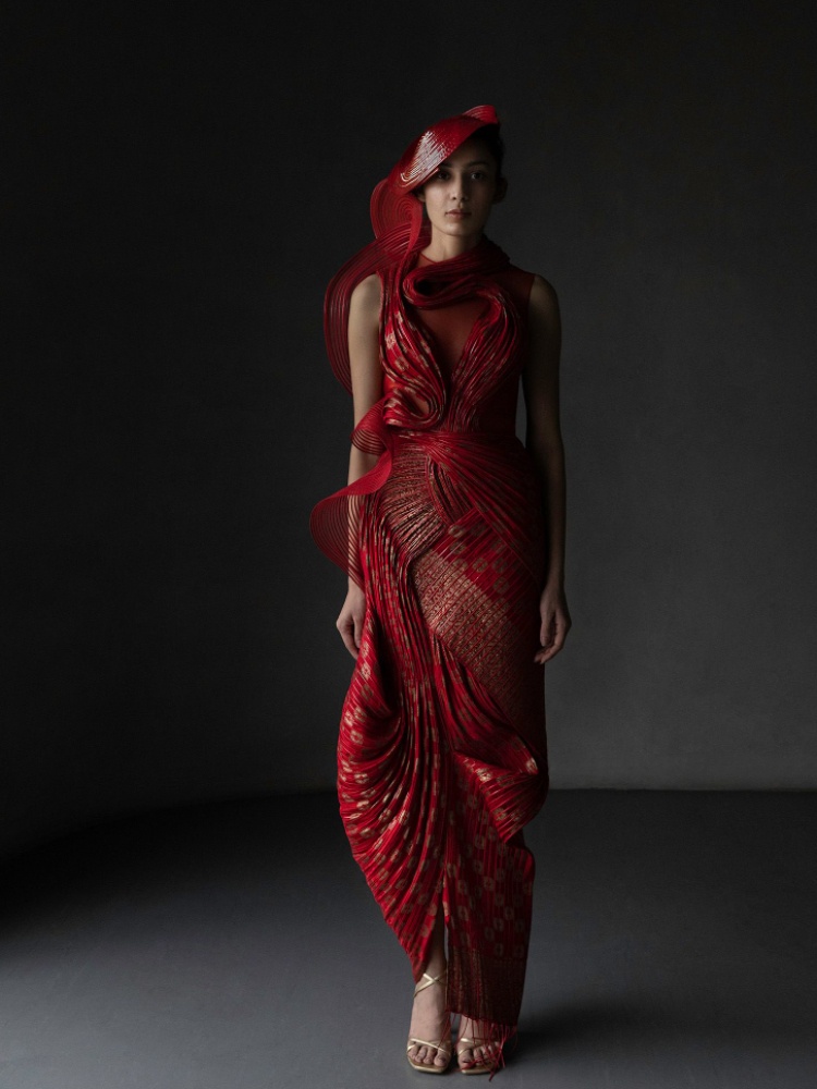 A look from Amit Aggarwal's Banaras collection