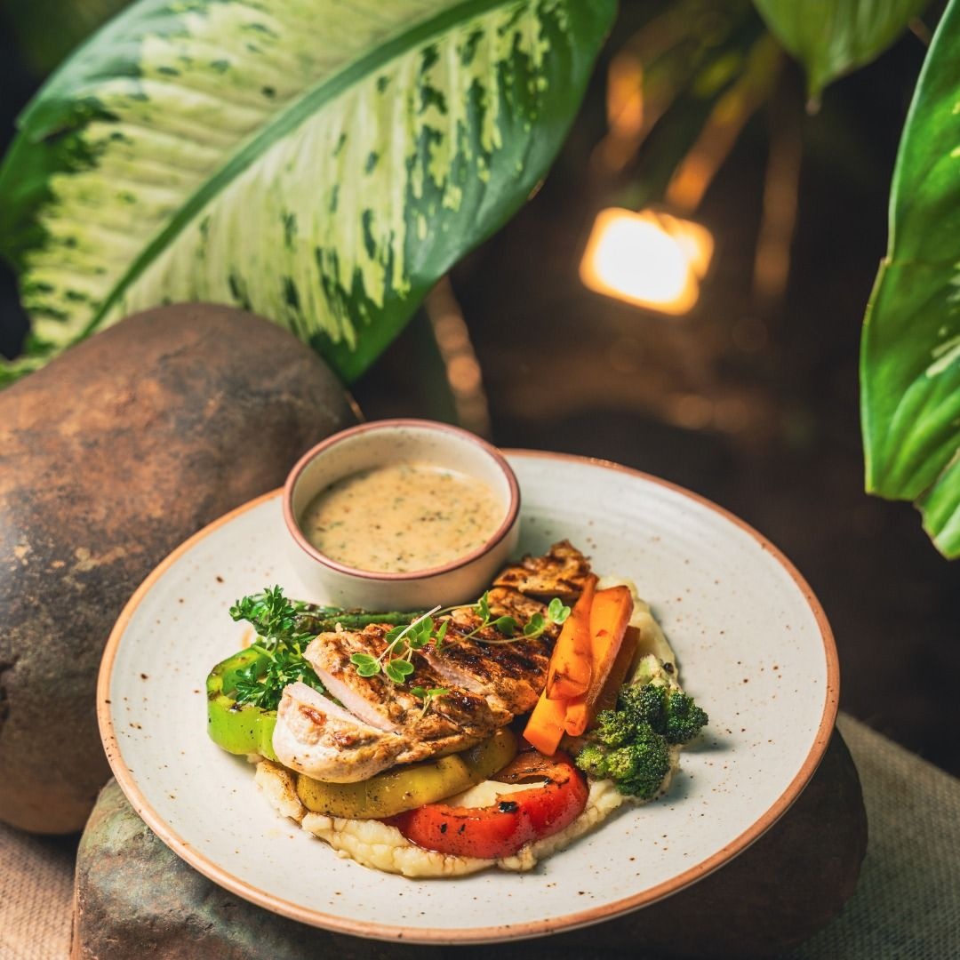 Grilled chicken with heart vegetables