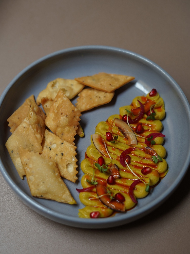 chola_r dal hummu