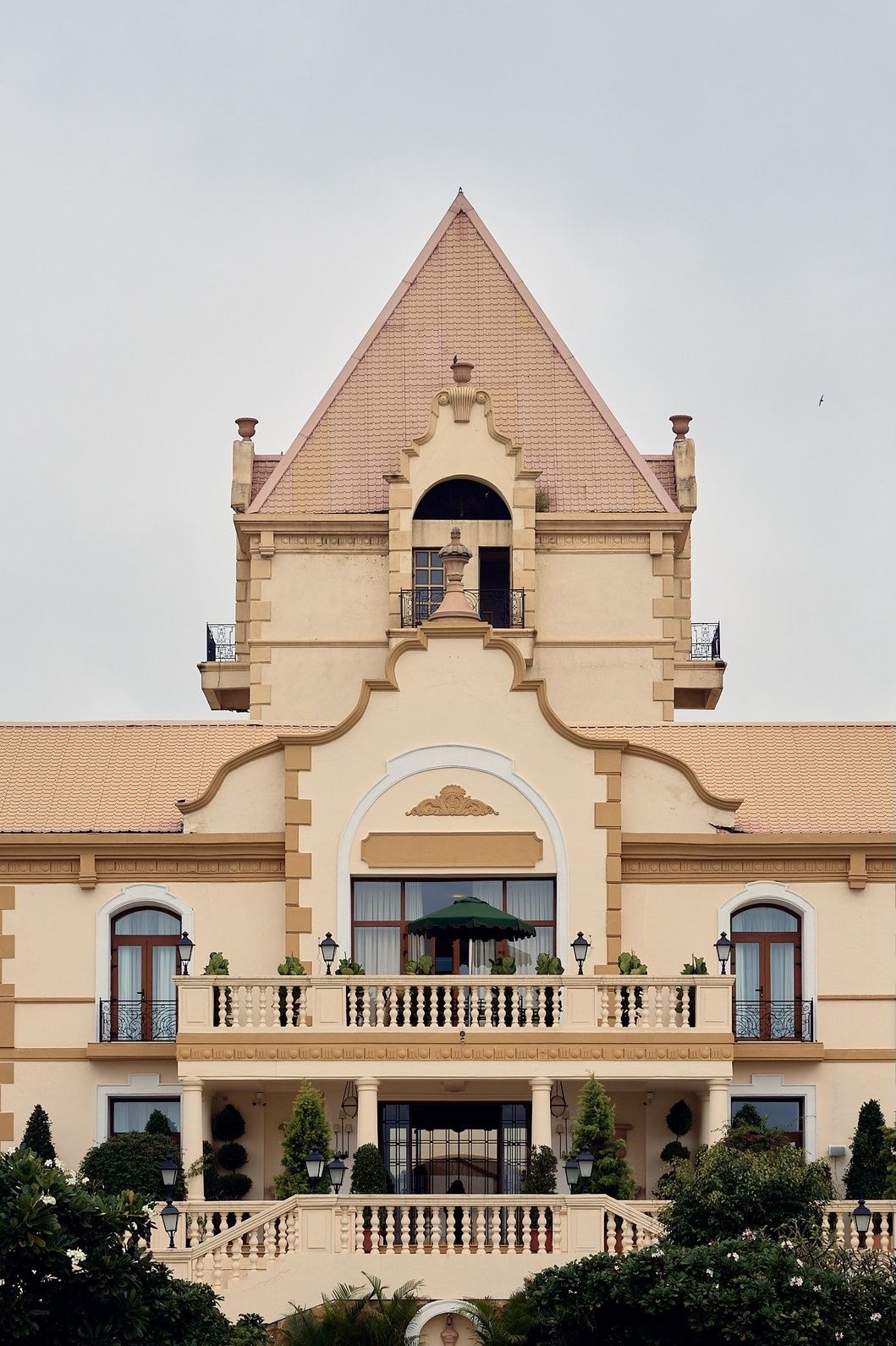 Hotel Irada exteriors