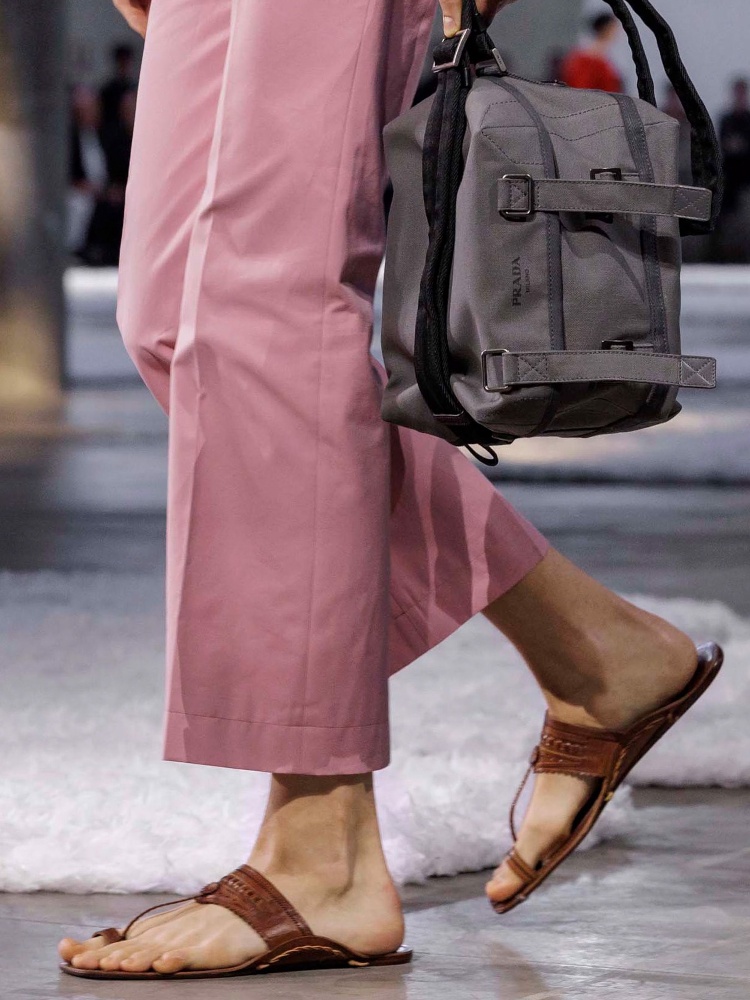 prada kolhapuris