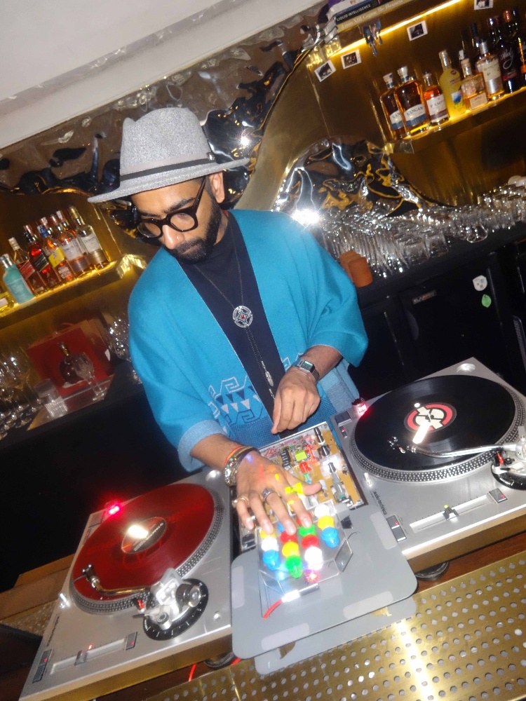 DJ Navendu Gigs