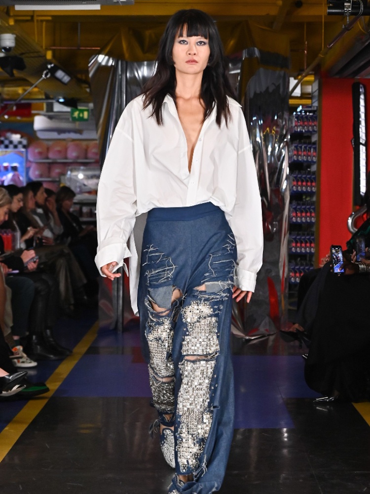 A look from the AK-OK Anamika Khanna show at London Fashion Week in 2025