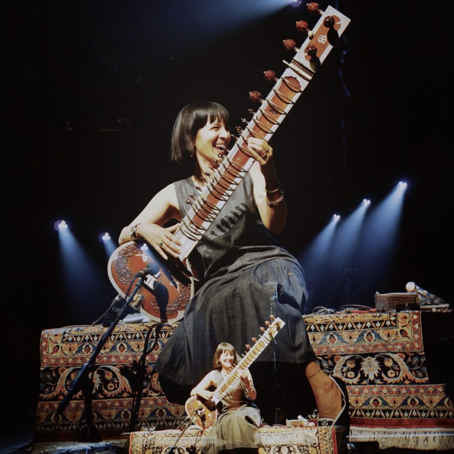 Backstage with Anoushka