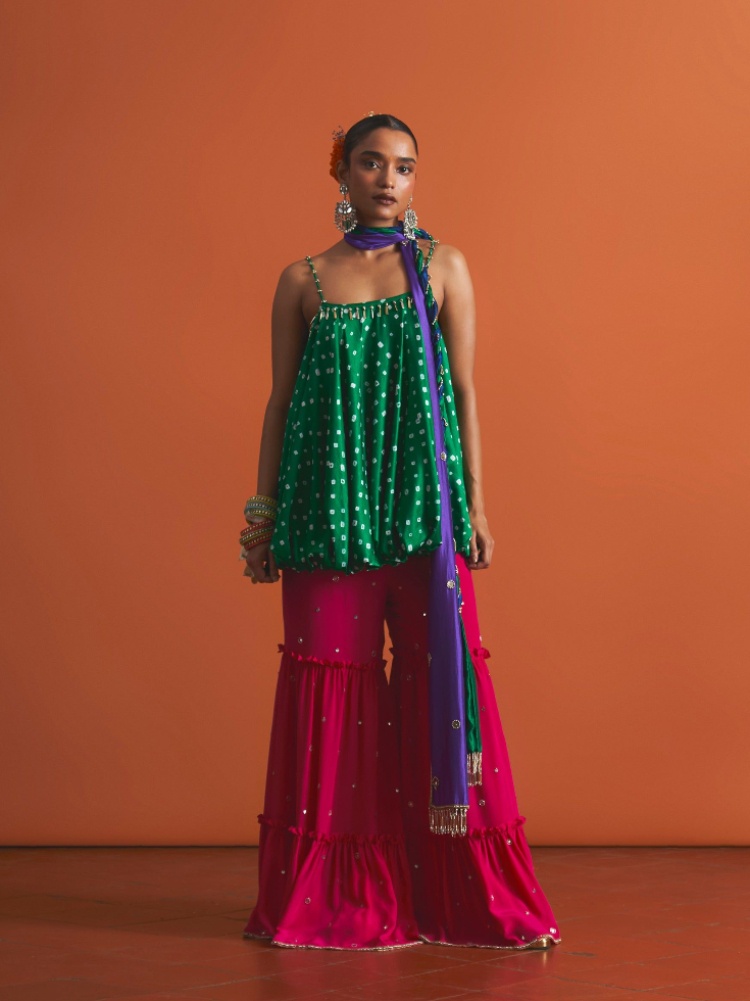 Virdis bubble blouse with rani pants, Anushka Khanna