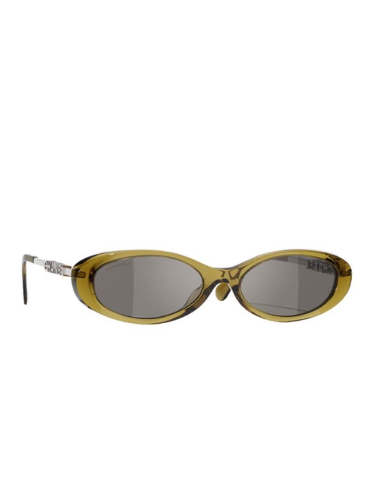 Oval sunglasses, Chanel, ₹62,200