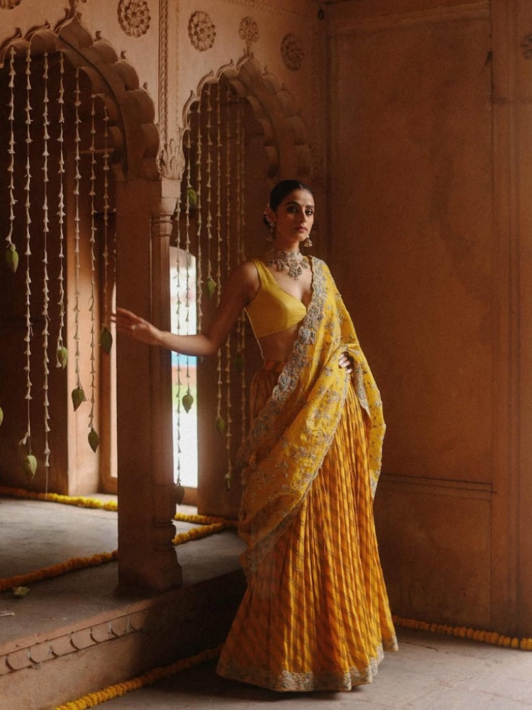 Asha Gautam lehenga sari