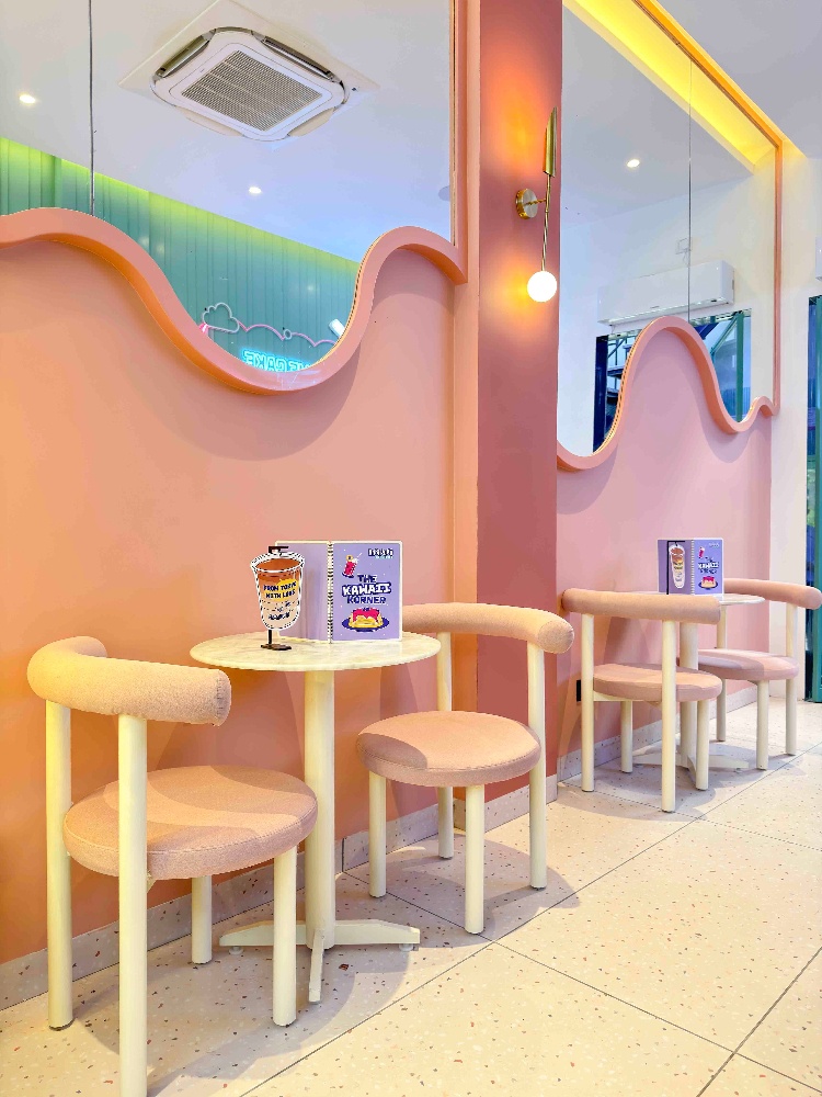 Harajuku Bakehouse seating