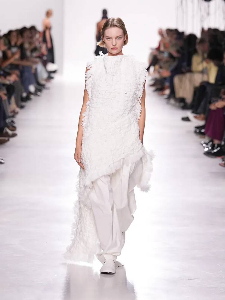 Bottega Veneta by Louise Trotter