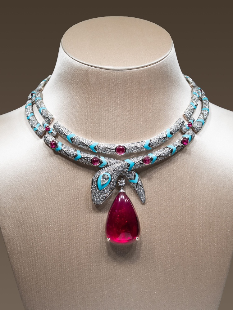 The Bvlgari Serpenti Maharani Secret necklace