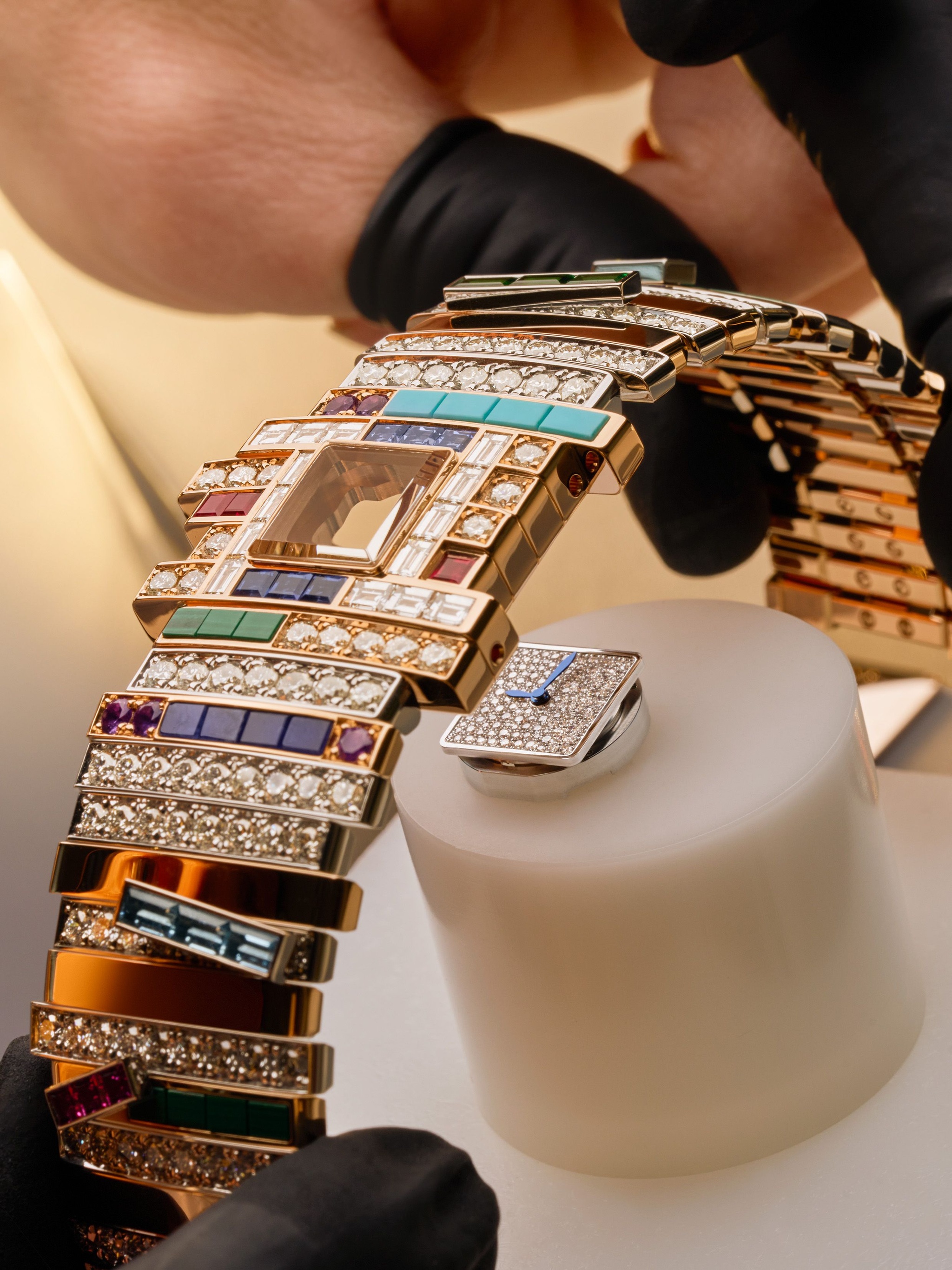 The Bulgari Gioco di Forme e Colori secret watch