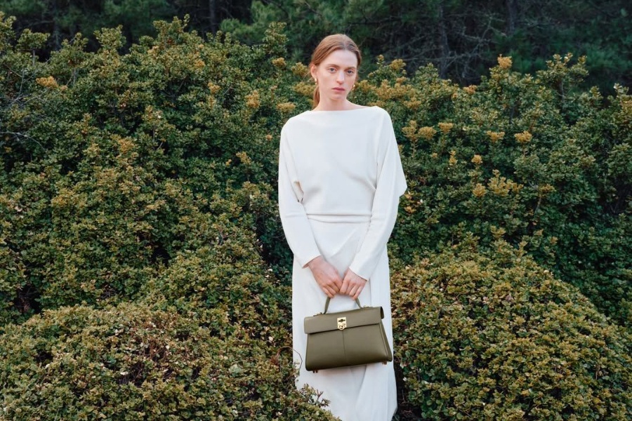 Cafuné's Stance bag in The Nod's list of affordable quiet luxury handbags