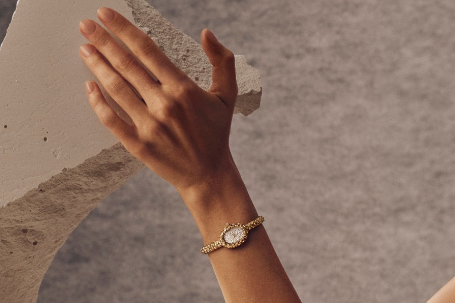 The new Cartier Baignoire with spiky diamonds
