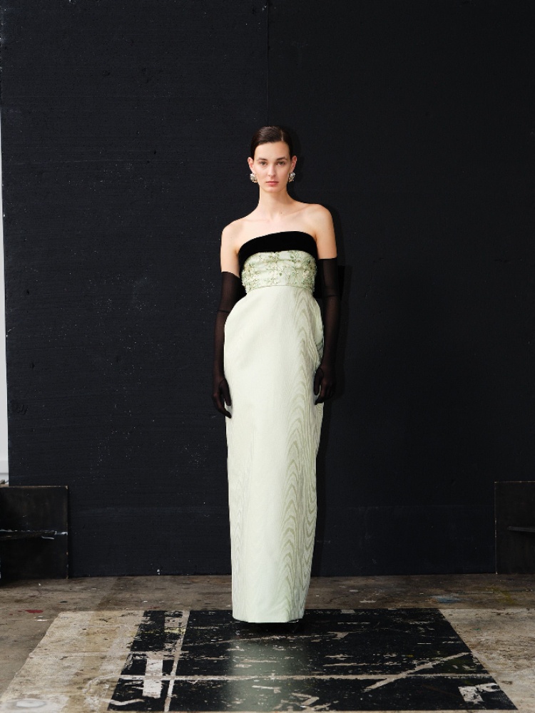 The Cynthia dress by Chorus Edition with a sculpted bustier embroidered in three-dimensional micro lilies