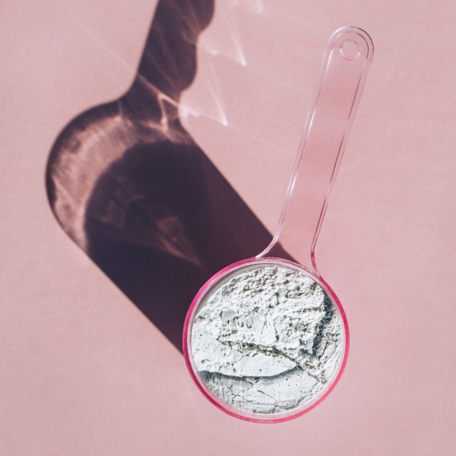 A scoop of creatine supplement