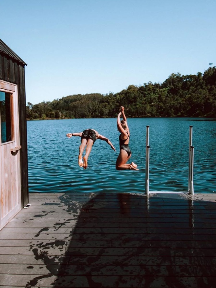 The Floating Sauna, Lake Derby