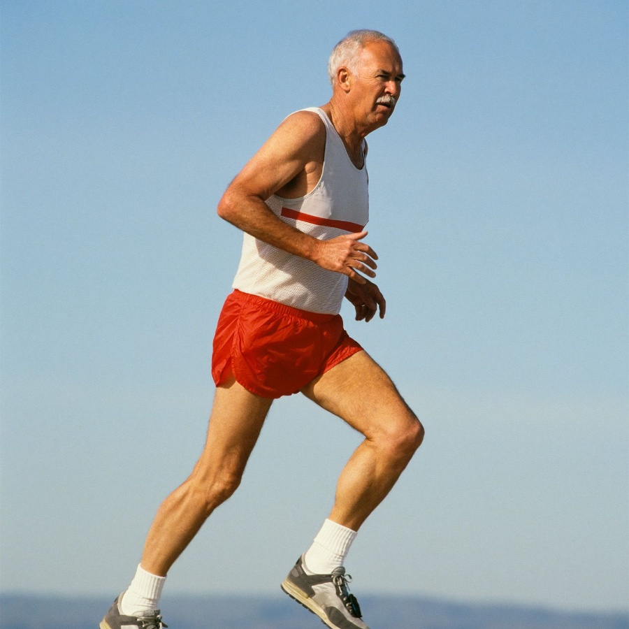 A story on Gen X marathon runners participating in the Tata Mumbai Marathon