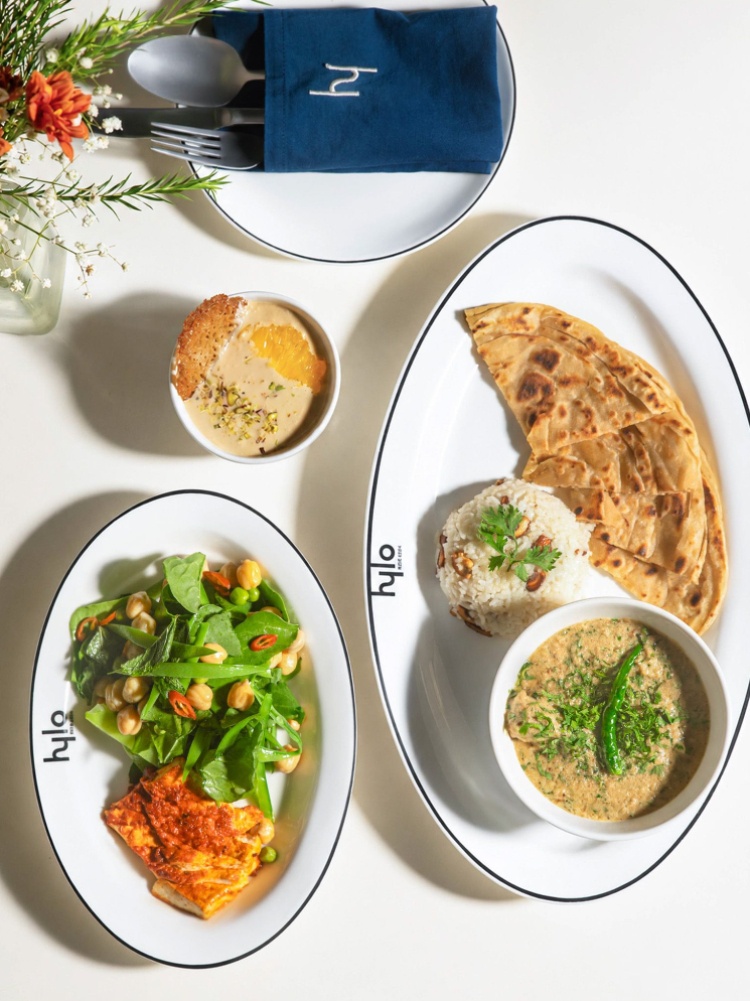 Chickpea and Spinach with Rizala Chicken