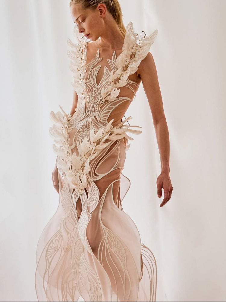 An Iris Van Herpen couture dress from Paris Haute Couture Week in July 2025 created in collaboration with kinetic sculptor Casey Curran, The Nod Mag
