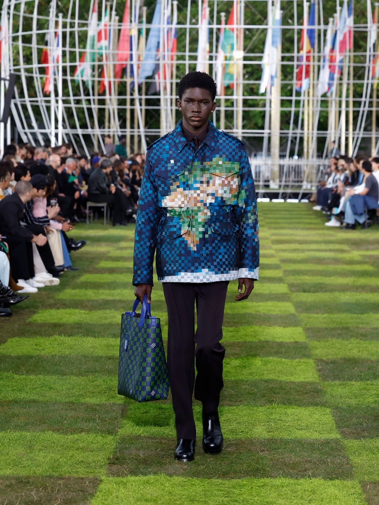 LOUIS_VUITTON_MENS_SPRING_SUMMER_2025_LOOK_