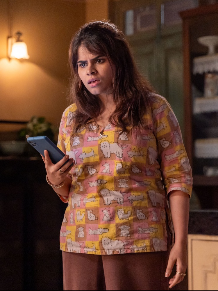 Dharna Durga, a content creator in real life, is cast in the role of Sushma, an aspiring influencer