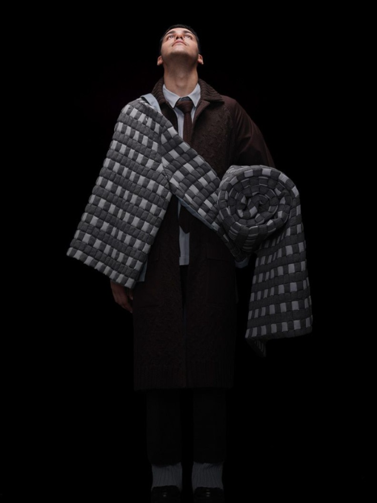 A model wearing Margn fall/winter 2024