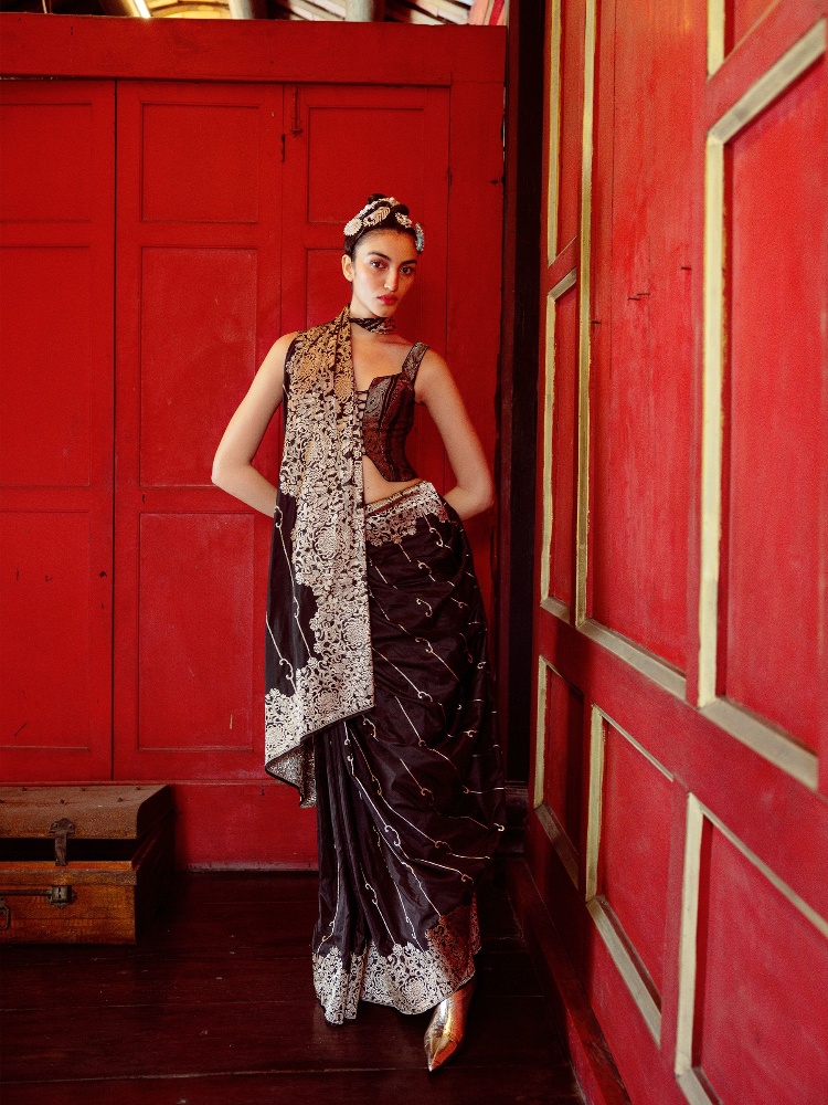 Ekaya Banaras_silk dialogue_TheWeddingCollective