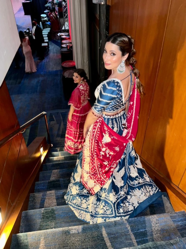 Natalia J Mistry of Della Adventures in an Ashdeen Parsi Gara lehenga