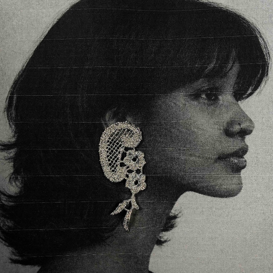 The ‘Aam Panna’ earrings by Nenikaar
